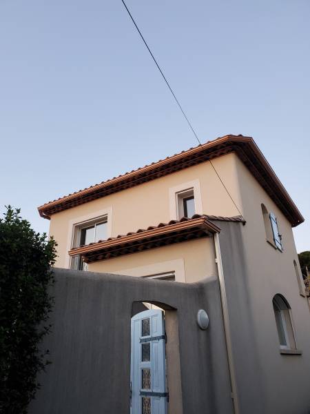 Devis pour l’installation de gouttière en aluminium pour toit à Istres