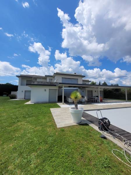 Bandeaux d'habillage en alu gris anthracite à Cabries près de Aix en Provence